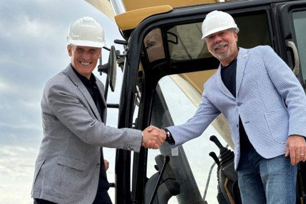 Mayor and Developer shaking hands