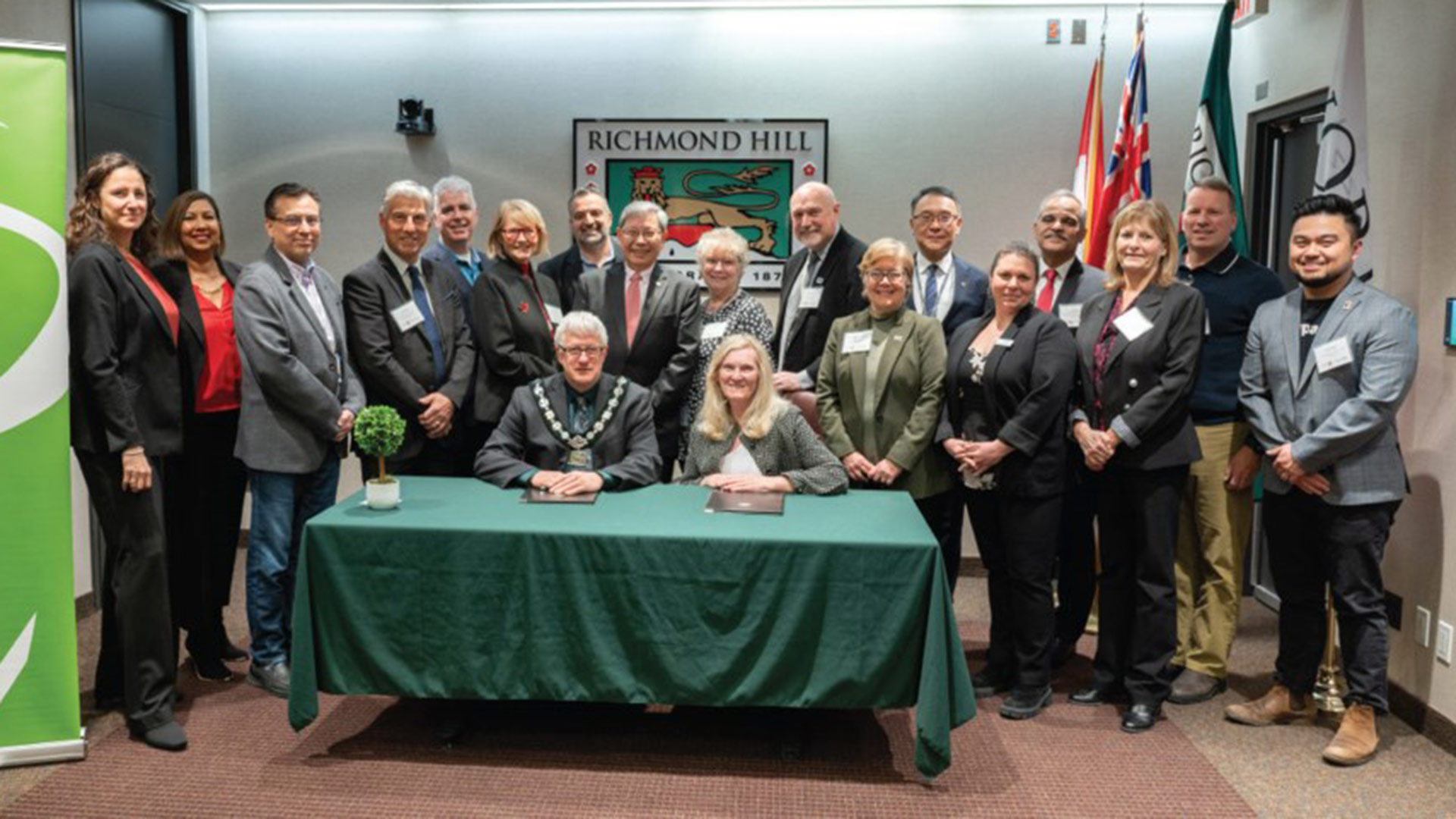 Richmond Hill and York University Staff signing MOU