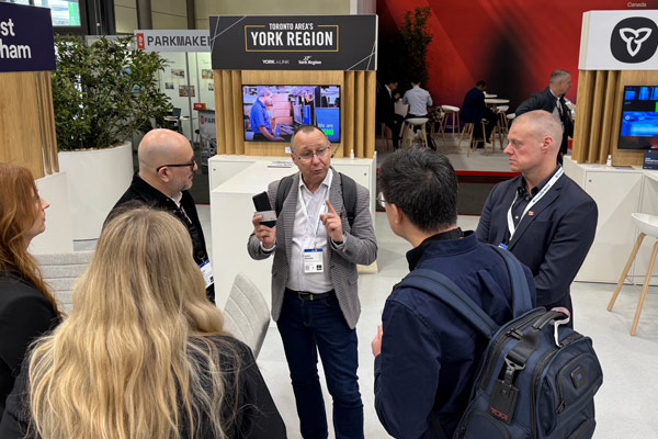 Visitors to Ontario Booth at HM